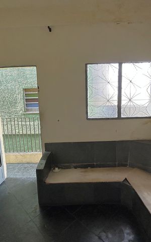 Casa para alugar com 44m², 1 quarto e sem vagaSala