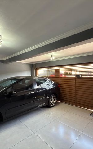 Casa à venda com 141m², 3 quartos e 2 vagas Casa à venda com 141m², 3 quartos e 2 vagasGaragem