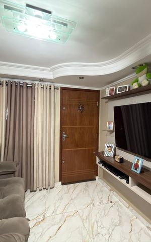 Casa à venda com 141m², 3 quartos e 2 vagas Casa à venda com 141m², 3 quartos e 2 vagasSala