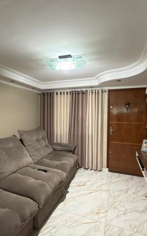 Casa à venda com 141m², 3 quartos e 2 vagas Casa à venda com 141m², 3 quartos e 2 vagasSala