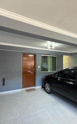 Casa à venda com 141m², 3 quartos e 2 vagas Casa à venda com 141m², 3 quartos e 2 vagasGaragem
