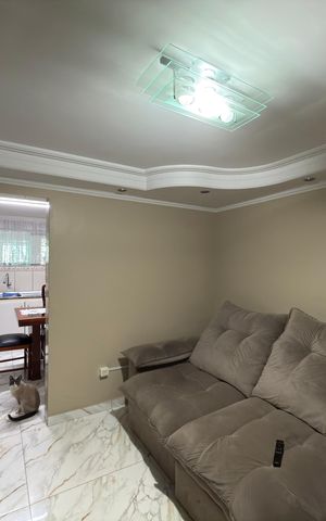 Casa à venda com 141m², 3 quartos e 2 vagas Casa à venda com 141m², 3 quartos e 2 vagasSala
