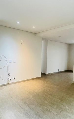 Casa de condomínio para alugar com 155m², 4 quartos e 2 vagas Casa de condomínio para alugar com 155m², 4 quartos e 2 vagasSala
