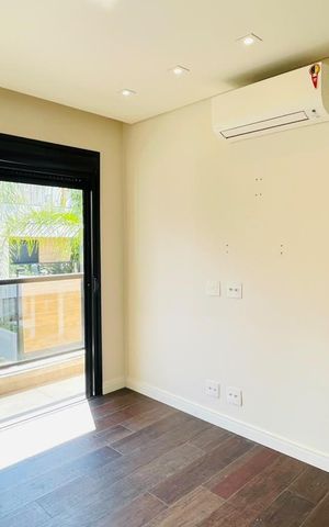 Casa de condomínio para alugar com 155m², 4 quartos e 2 vagas Casa de condomínio para alugar com 155m², 4 quartos e 2 vagasSuíte 2