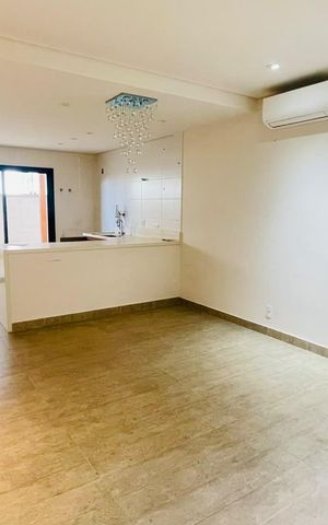 Casa de condomínio para alugar com 155m², 4 quartos e 2 vagas Casa de condomínio para alugar com 155m², 4 quartos e 2 vagasSala