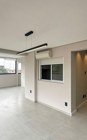 Apartamento à venda com 102m², 3 quartos e 2 vagas Apartamento à venda com 102m², 3 quartos e 2 vagasVaranda da Sala