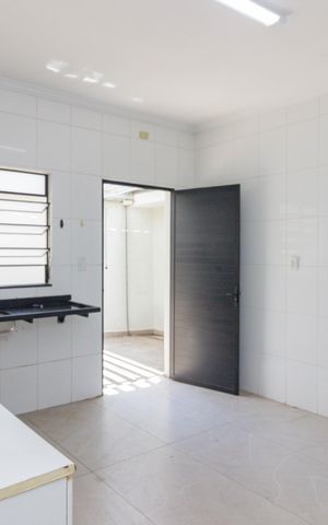Apartamento para alugar com 34m², 2 quartos e sem vaga