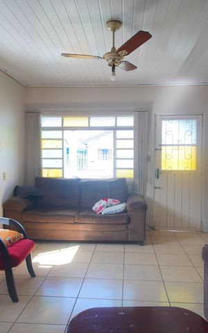 Casa à venda com 80m², 3 quartos e sem vagasala