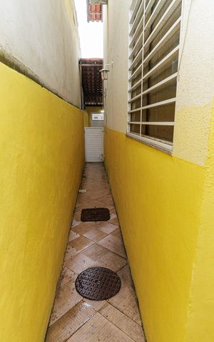 Casa à venda com 72m², 2 quartos e 1 vaga