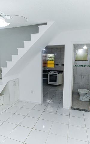 Casa à venda com 72m², 2 quartos e 1 vaga