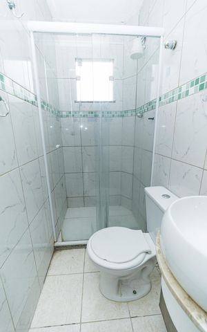 Casa à venda com 72m², 2 quartos e 1 vaga