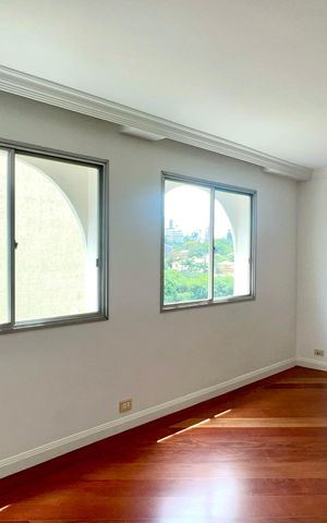 Apartamento à venda com 100m², 3 quartos e 2 vagas Apartamento à venda com 100m², 3 quartos e 2 vagasSala