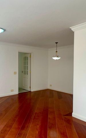 Apartamento à venda com 100m², 3 quartos e 2 vagas Apartamento à venda com 100m², 3 quartos e 2 vagasSala