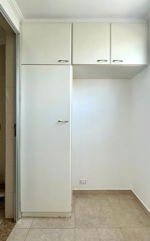 Apartamento à venda com 100m², 3 quartos e 2 vagas Apartamento à venda com 100m², 3 quartos e 2 vagasQuarto de Serviço