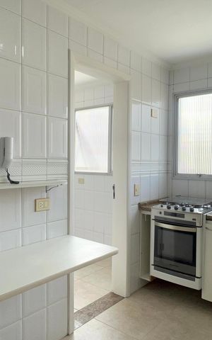 Apartamento à venda com 100m², 3 quartos e 2 vagas Apartamento à venda com 100m², 3 quartos e 2 vagasCozinha