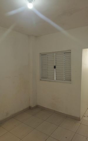 Casa para alugar com 220m², 4 quartos e 3 vagasSuite