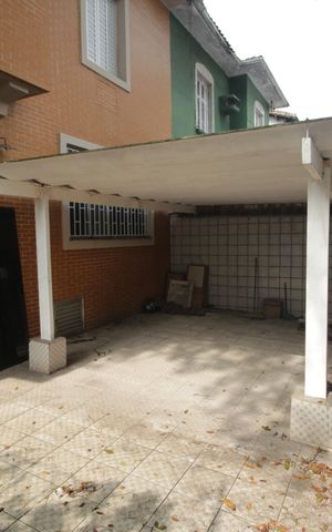 Casa para alugar com 220m², 4 quartos e 3 vagasQuintal