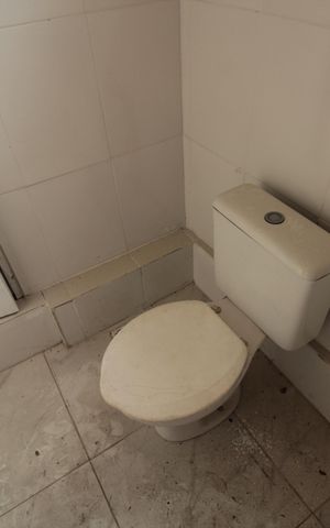 Casa para alugar com 220m², 4 quartos e 3 vagasBanheiro de serviço