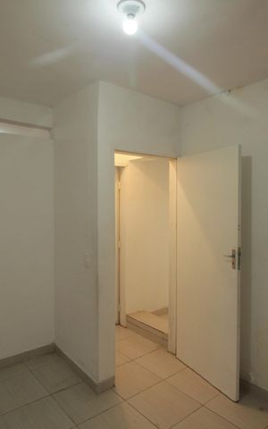 Casa para alugar com 220m², 4 quartos e 3 vagasSuite