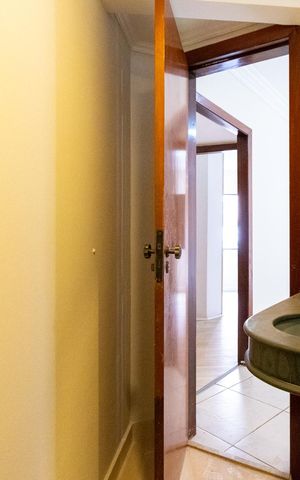 Apartamento para alugar com 126m², 3 quartos e 2 vagas Apartamento para alugar com 126m², 3 quartos e 2 vagasLavabo