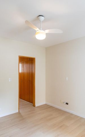 Apartamento para alugar com 126m², 3 quartos e 2 vagas Apartamento para alugar com 126m², 3 quartos e 2 vagasSuíte