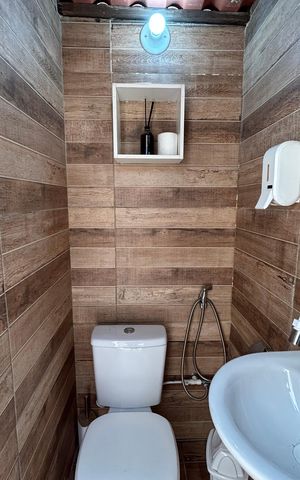 Casa à venda com 180m², 2 quartos e 2 vagas