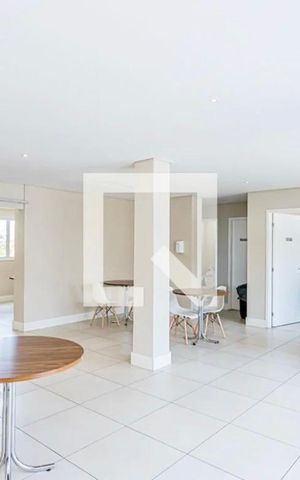 Apartamento à venda com 52m², 2 quartos e 1 vaga Apartamento à venda com 52m², 2 quartos e 1 vagaÁrea comum - Salão de festas
