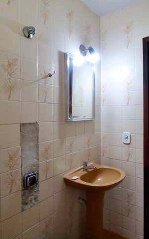 Casa à venda com 360m², 3 quartos e 1 vaga Casa à venda com 360m², 3 quartos e 1 vagaBanheiro 1