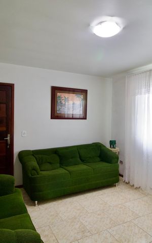 Casa à venda com 360m², 3 quartos e 1 vaga Casa à venda com 360m², 3 quartos e 1 vagaSala