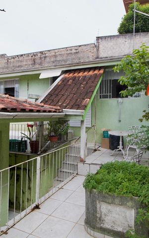 Casa à venda com 360m², 3 quartos e 1 vaga Casa à venda com 360m², 3 quartos e 1 vagaQuintal