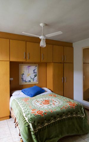 Casa à venda com 360m², 3 quartos e 1 vaga Casa à venda com 360m², 3 quartos e 1 vagaQuarto 3