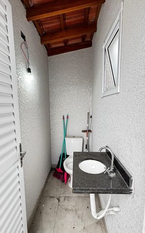 Apartamento à venda com 100m², 2 quartos e 1 vaga Apartamento à venda com 100m², 2 quartos e 1 vagaCobertura - Banheiro