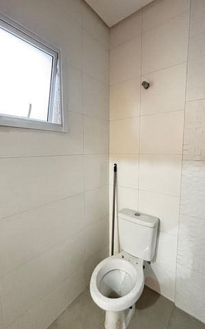 Apartamento à venda com 100m², 2 quartos e 1 vaga Apartamento à venda com 100m², 2 quartos e 1 vagaBanheiro da Suíte
