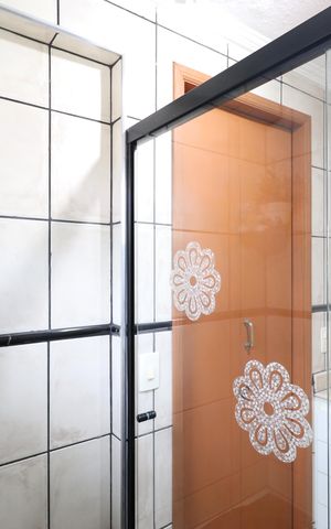 Casa à venda com 147m², 2 quartos e 2 vagasBanheiro da Suíte 1