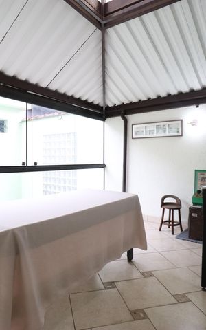 Casa à venda com 147m², 2 quartos e 2 vagasEdicula 