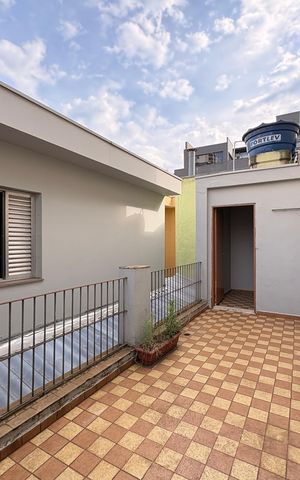 Casa para alugar com 168m², 3 quartos e 2 vagas Casa para alugar com 168m², 3 quartos e 2 vagasÁrea externa