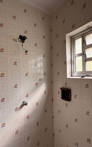 Casa para alugar com 168m², 3 quartos e 2 vagas Casa para alugar com 168m², 3 quartos e 2 vagasBanheiro da suíte