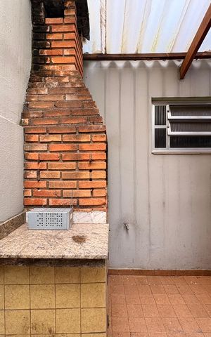 Casa para alugar com 168m², 3 quartos e 2 vagas Casa para alugar com 168m², 3 quartos e 2 vagasÁrea externa