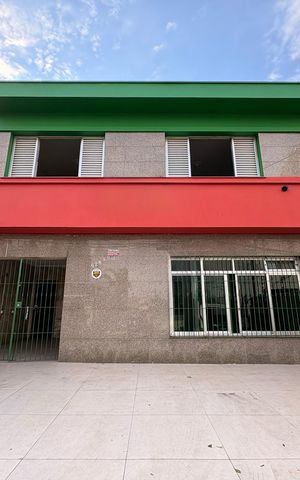 Casa para alugar com 168m², 3 quartos e 2 vagas Casa para alugar com 168m², 3 quartos e 2 vagasFachada