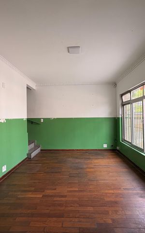 Casa para alugar com 168m², 3 quartos e 2 vagas Casa para alugar com 168m², 3 quartos e 2 vagasSala