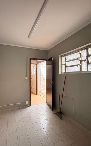 Casa para alugar com 168m², 3 quartos e 2 vagas Casa para alugar com 168m², 3 quartos e 2 vagasQuarto de Serviço
