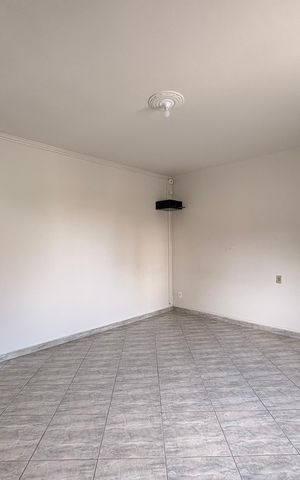 Casa para alugar com 168m², 3 quartos e 2 vagas Casa para alugar com 168m², 3 quartos e 2 vagasQuarto 1