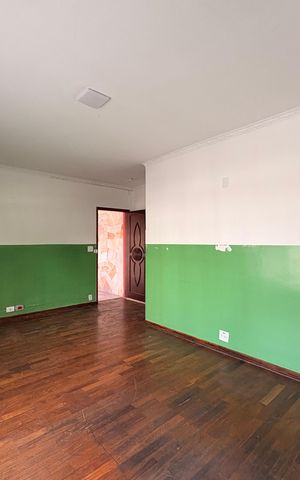 Casa para alugar com 168m², 3 quartos e 2 vagas Casa para alugar com 168m², 3 quartos e 2 vagasSala