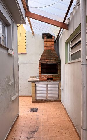 Casa para alugar com 168m², 3 quartos e 2 vagas Casa para alugar com 168m², 3 quartos e 2 vagasÁrea externa