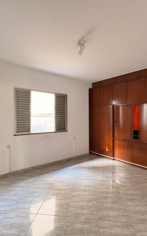 Casa para alugar com 168m², 3 quartos e 2 vagas Casa para alugar com 168m², 3 quartos e 2 vagasSuíte