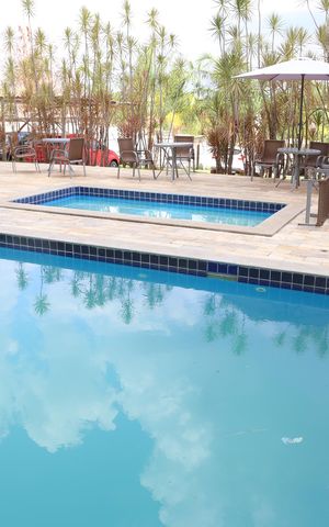 Apartamento à venda com 67m², 2 quartos e 1 vagaÁrea da piscina