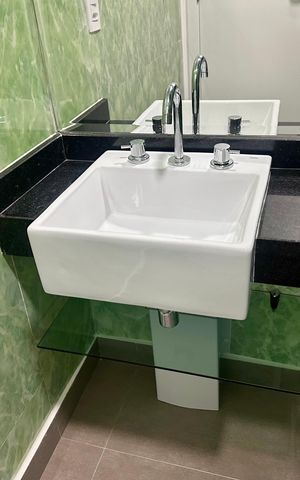 Studio para alugar com 25m², 1 quarto e sem vaga Studio para alugar com 25m², 1 quarto e sem vagaBanheiro