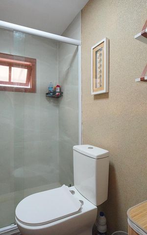 Casa para alugar com 70m², 2 quartos e 3 vagasBanheiro 