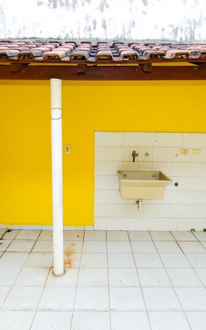 Casa para alugar com 92m², 2 quartos e 2 vagasBanheiro