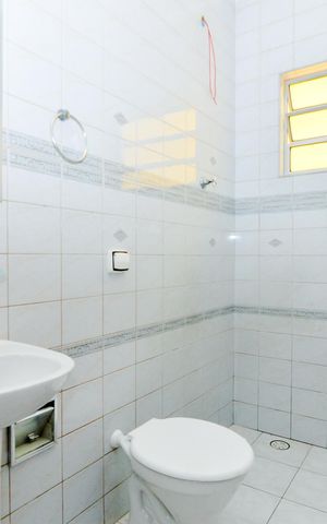 Casa para alugar com 92m², 2 quartos e 2 vagasBanheiro